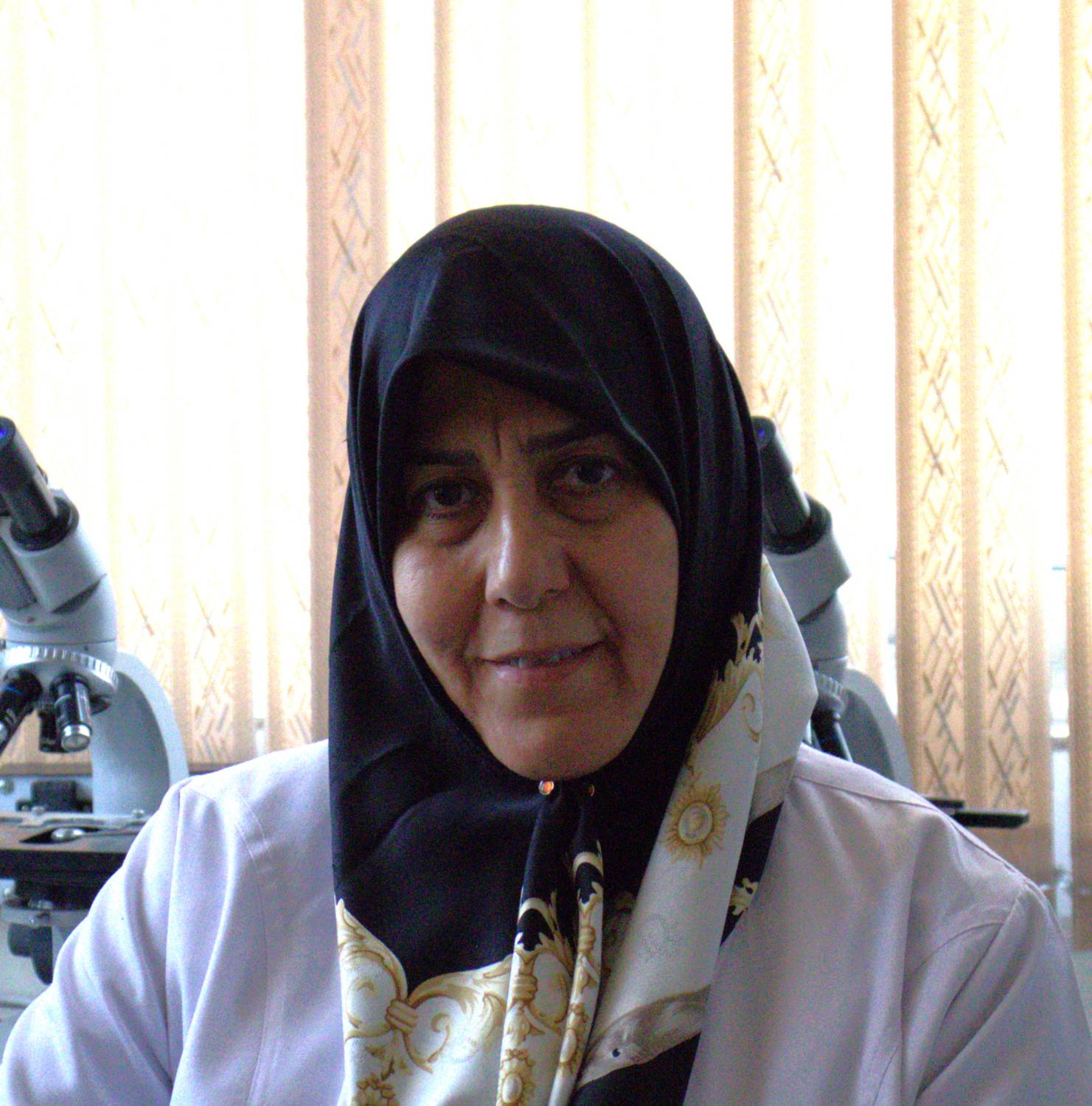 دکتر منصوره موحدین
